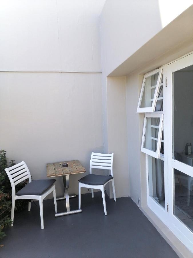 Conifer Beach House Port Elizabeth Luaran gambar